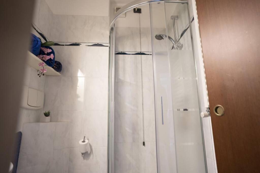 Apartament La Casa Di Anna Como Zewnętrze zdjęcie